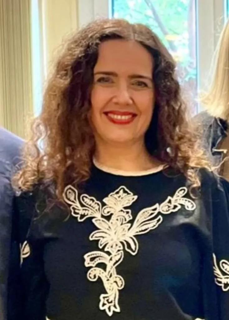 PATRICIA BRIONES